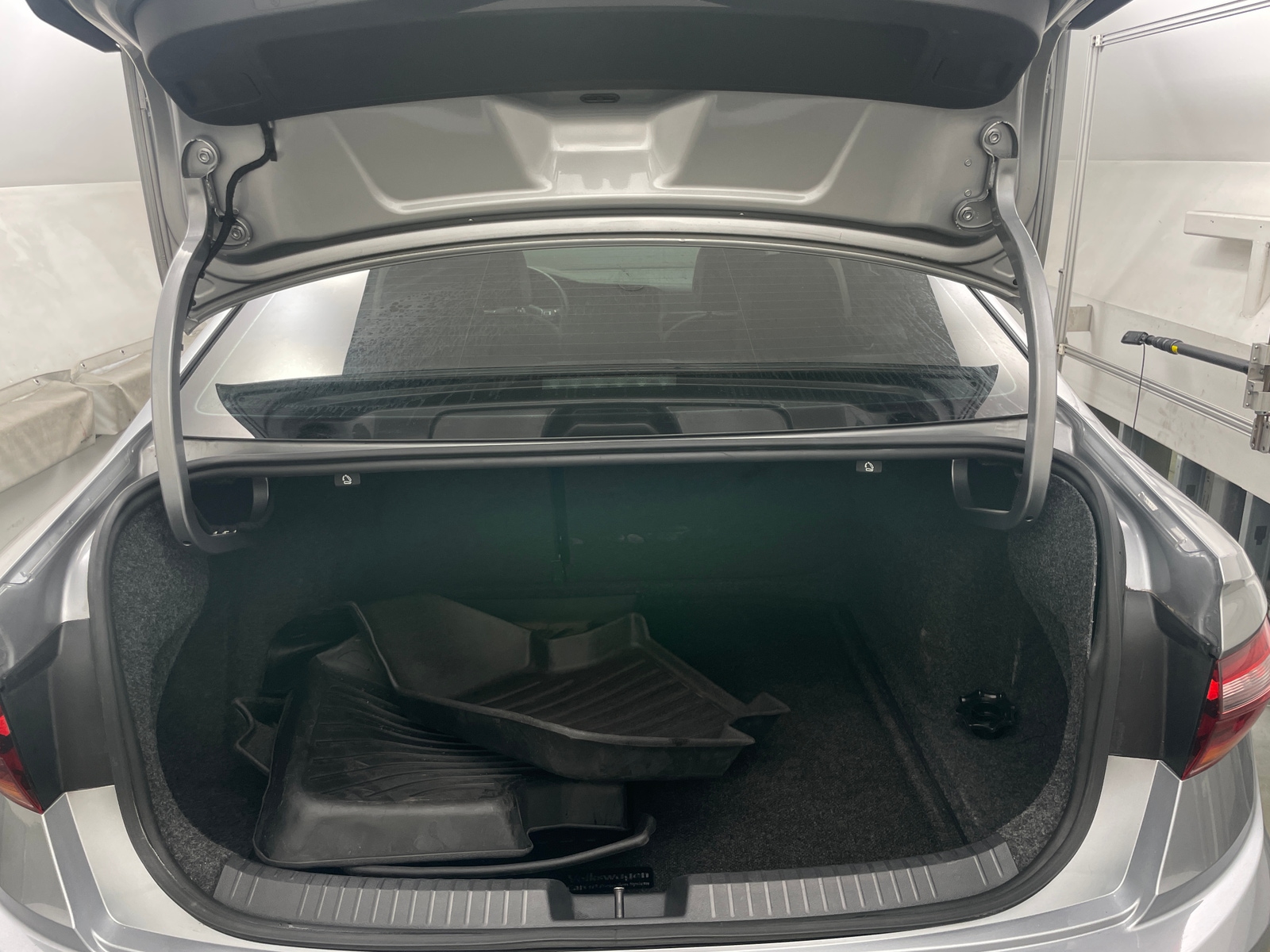 Thumbnail: 2019 Volkswagen Jetta - 6