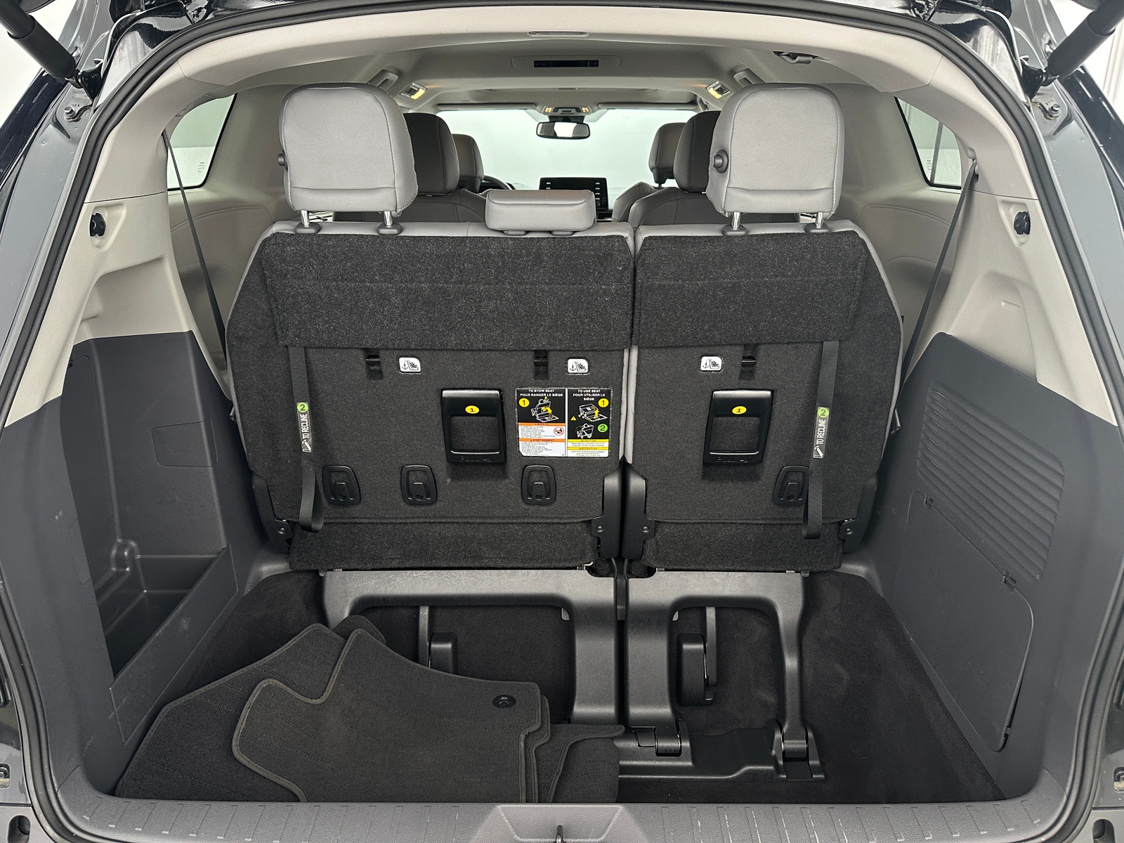Thumbnail: 2024 Toyota Sienna - 6