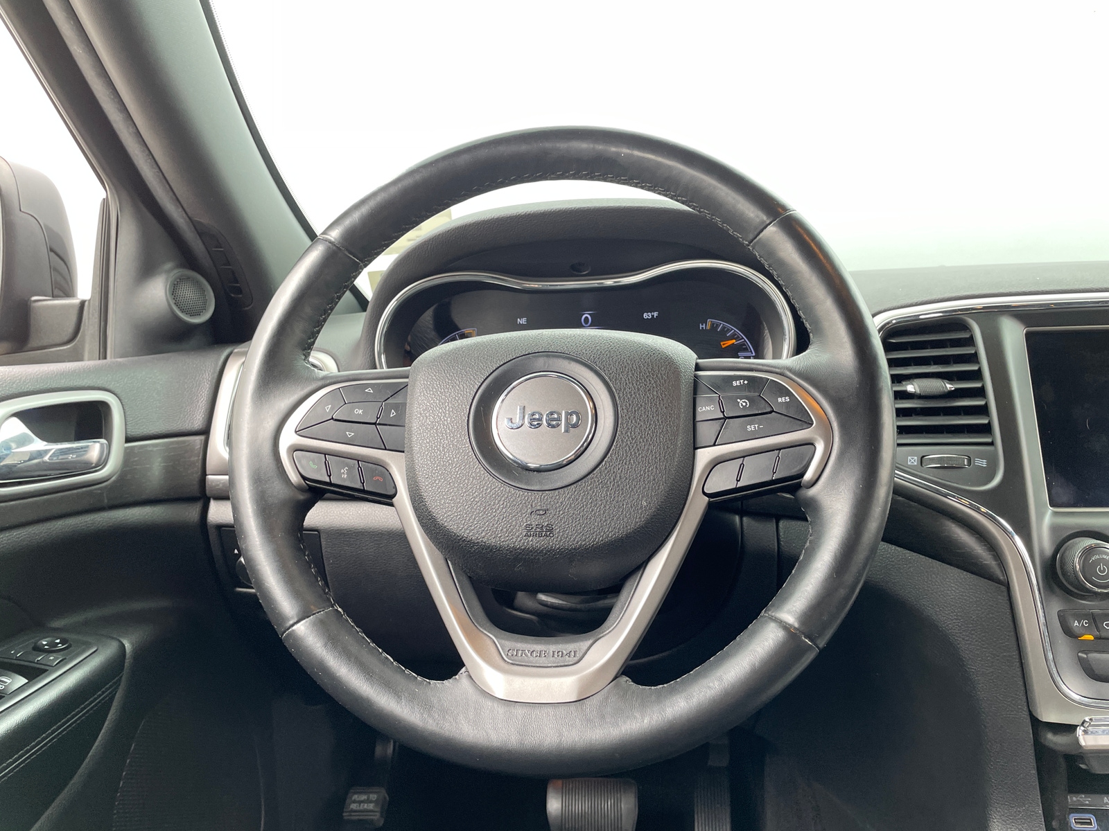 Thumbnail: 2018 Jeep Grand Cherokee - 4