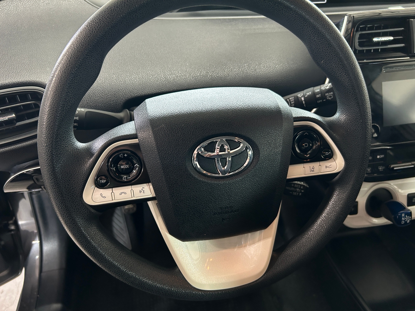 Thumbnail: 2017 Toyota Prius - 5