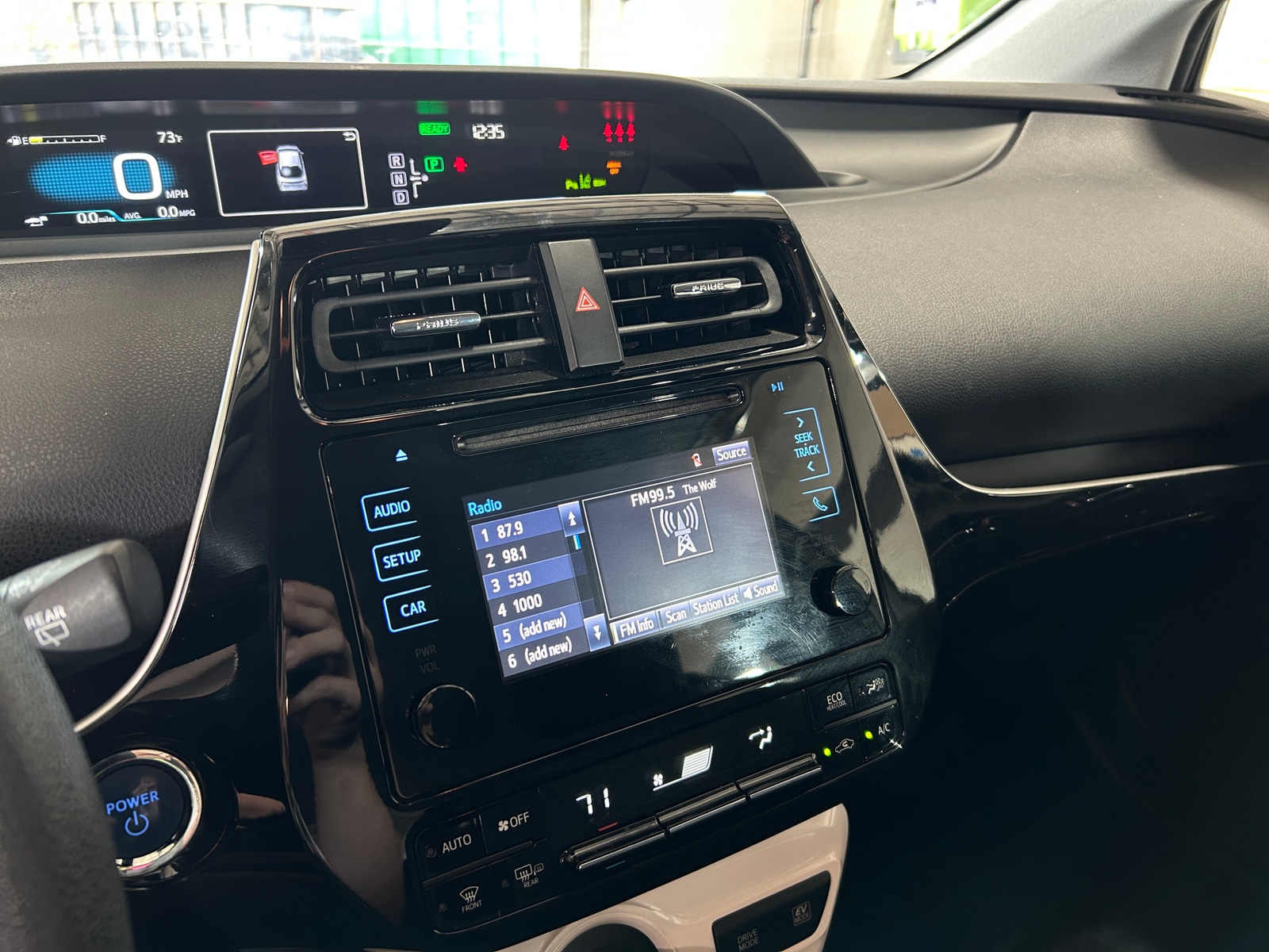 Thumbnail: 2017 Toyota Prius - 4