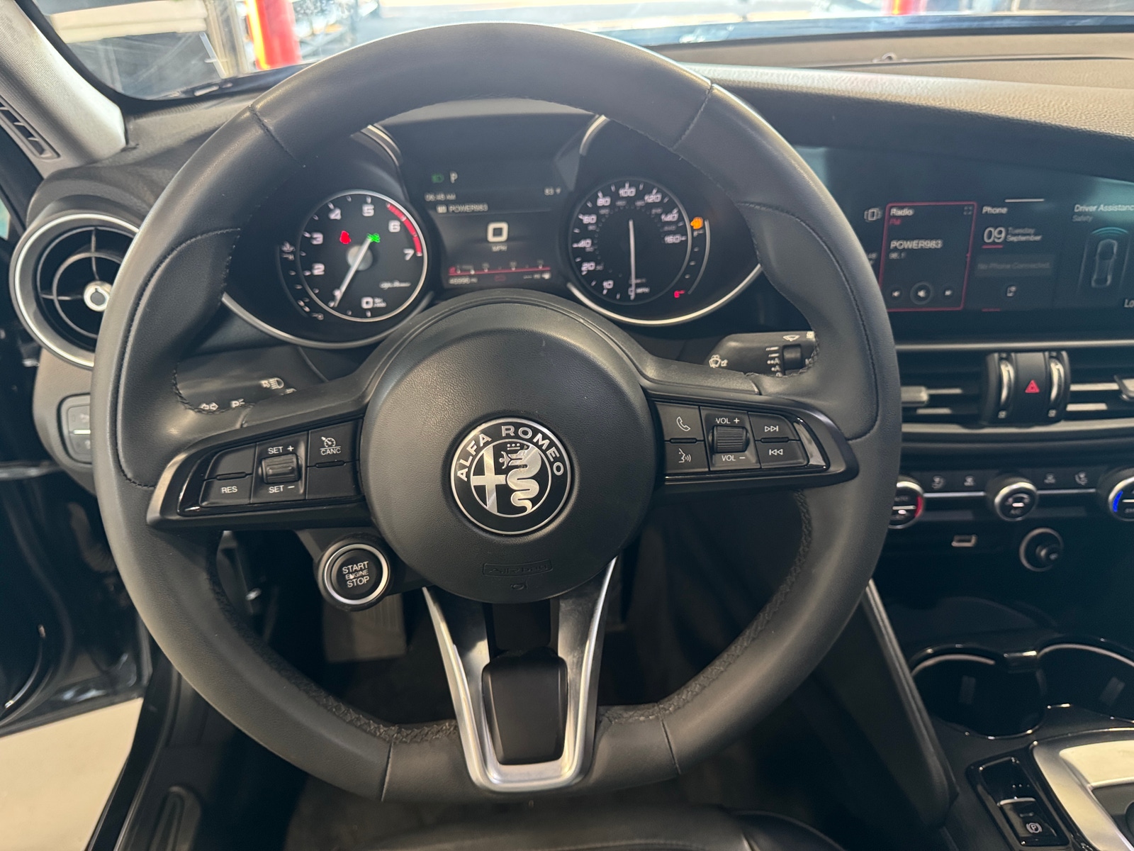 Thumbnail: 2021 Alfa Romeo Giulia - 4