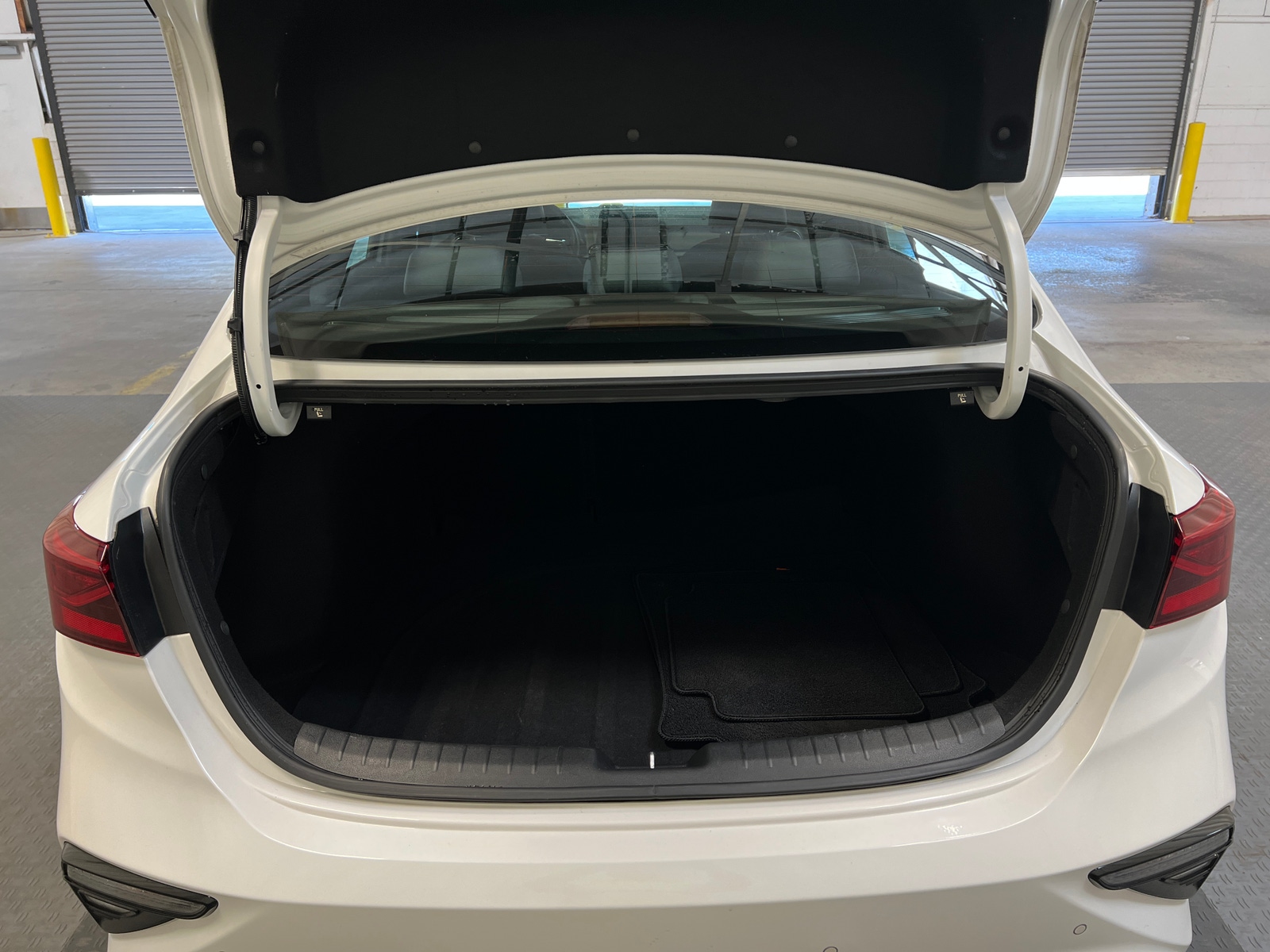 Thumbnail: 2021 Kia Forte - 6