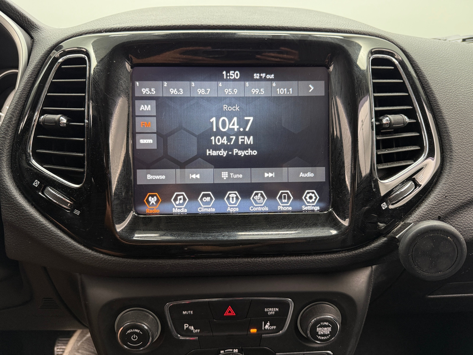 Thumbnail: 2021 Jeep Compass - 3
