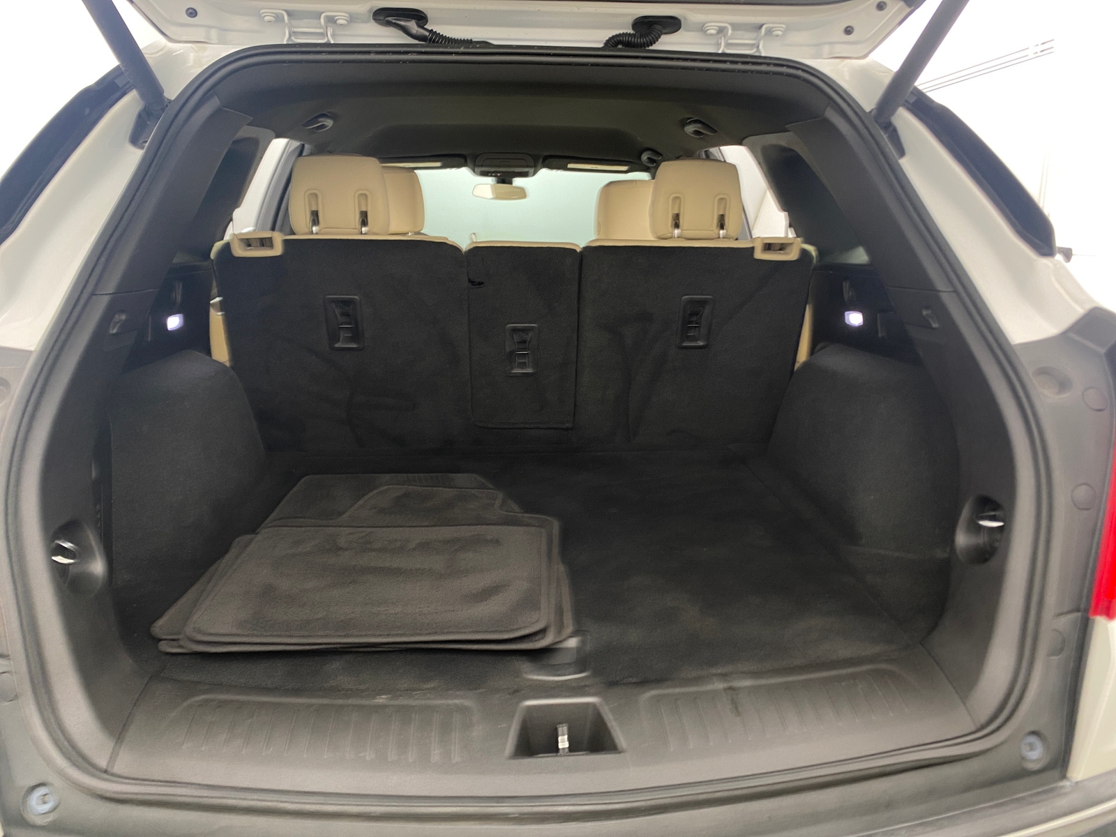 Thumbnail: 2018 Cadillac XT5 - 6