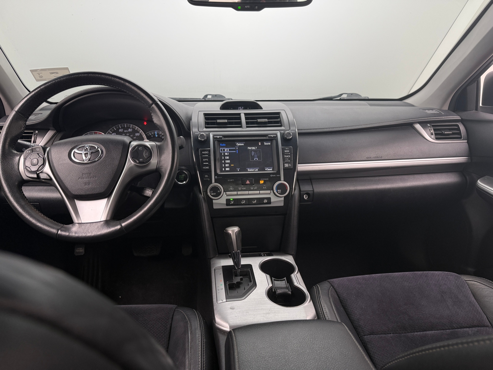 Thumbnail: 2014 Toyota Camry - 3
