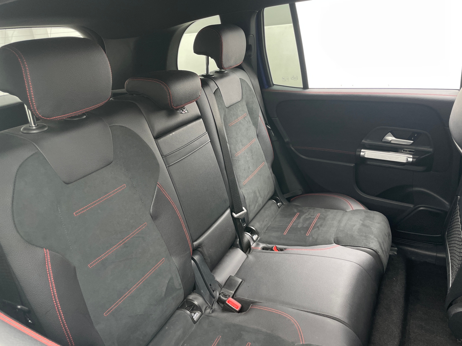 Thumbnail: 2021 Mercedes-Benz GLB - 5