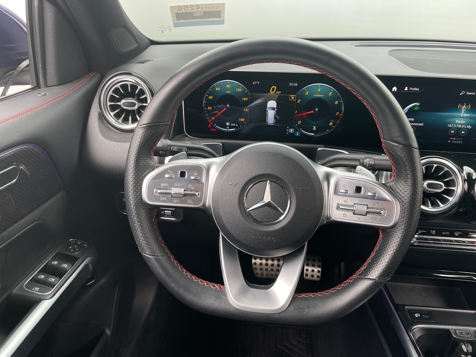 Thumbnail: 2021 Mercedes-Benz GLB - 4