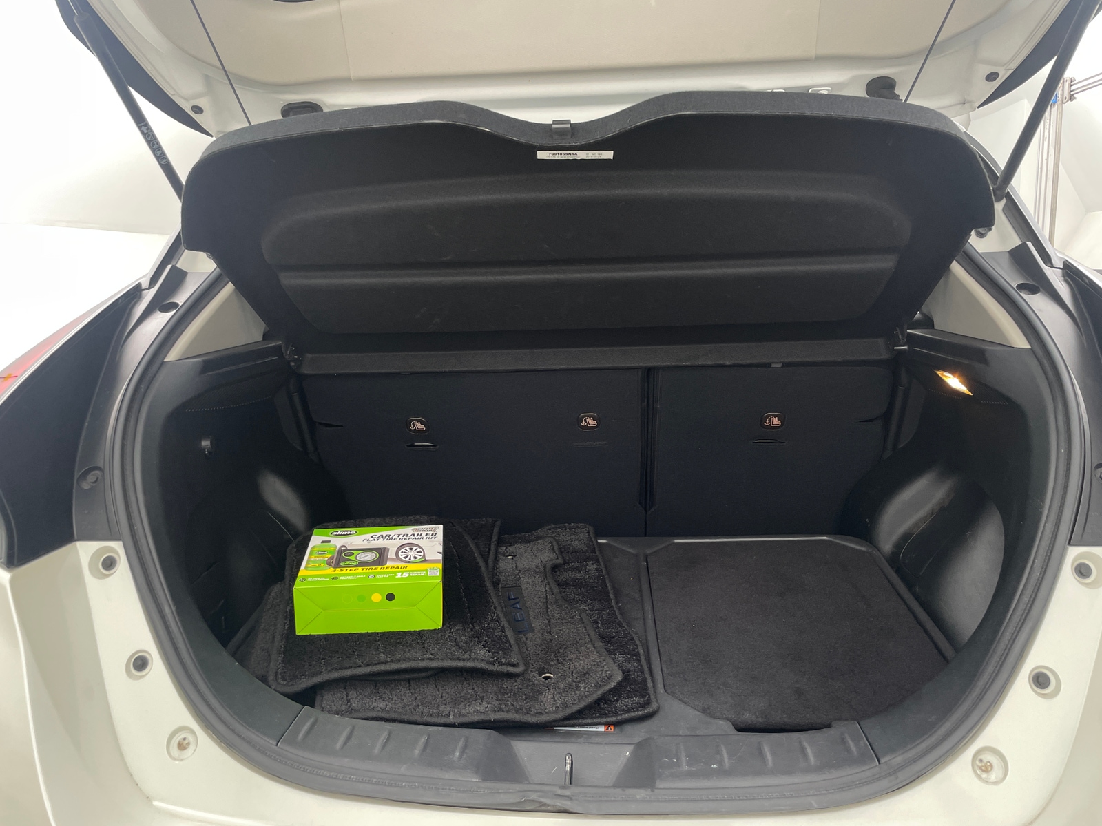 Thumbnail: 2020 Nissan Leaf - 6