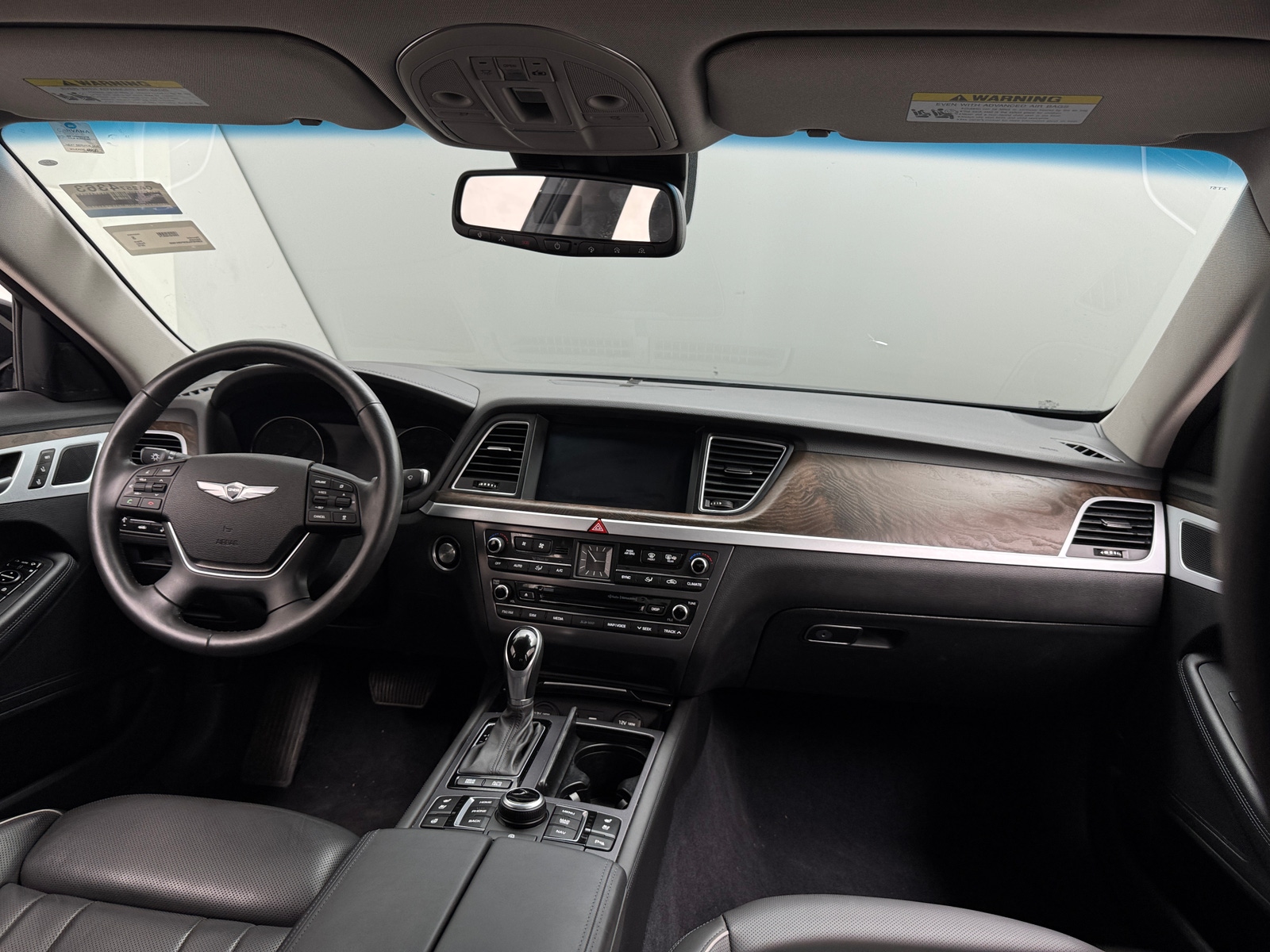 Thumbnail: 2015 Hyundai Genesis - 2