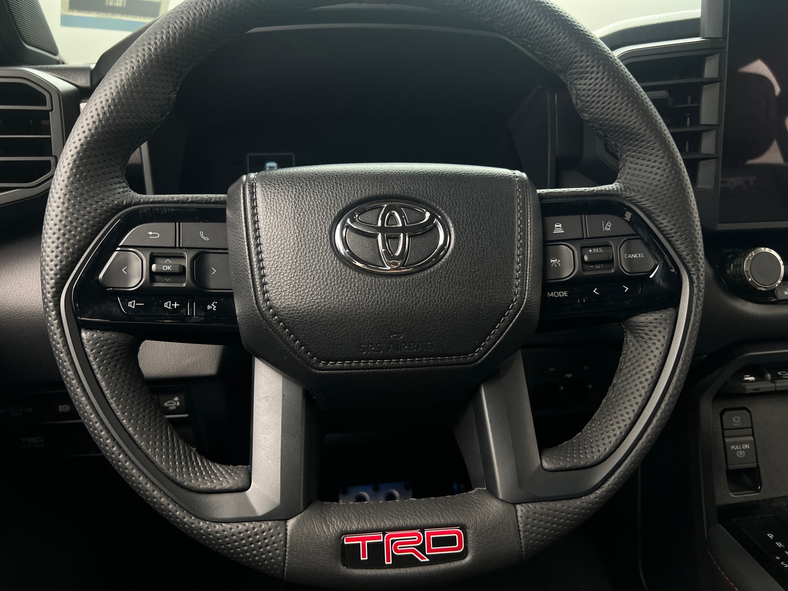 Thumbnail: 2024 Toyota Sequoia - 4