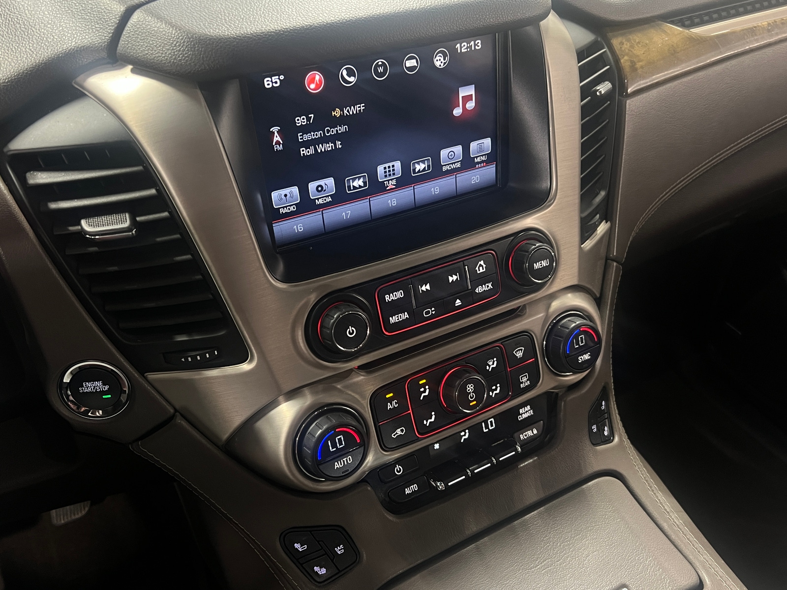 Thumbnail: 2016 GMC Yukon - 3