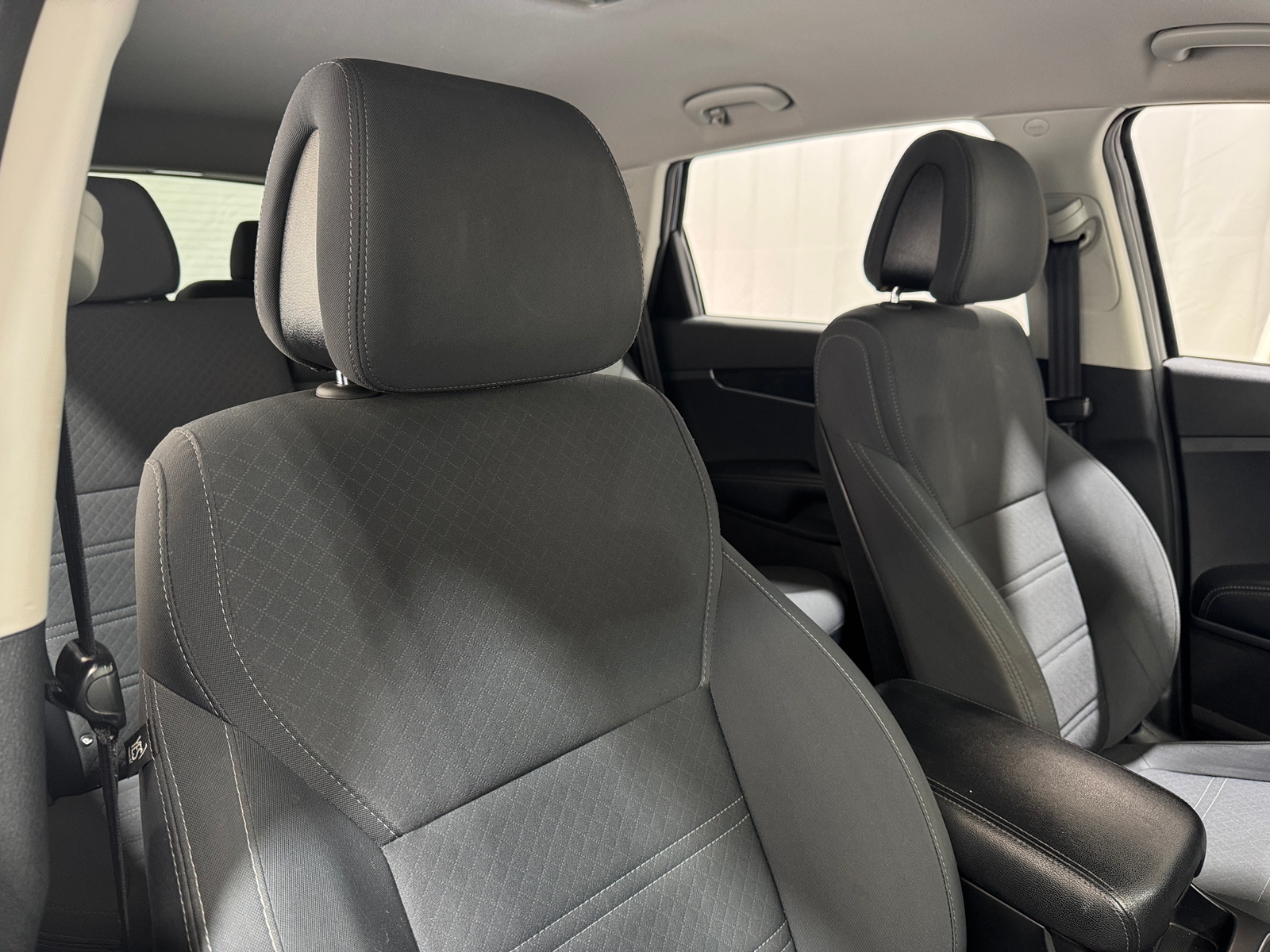 Thumbnail: 2016 Kia Sorento - 2