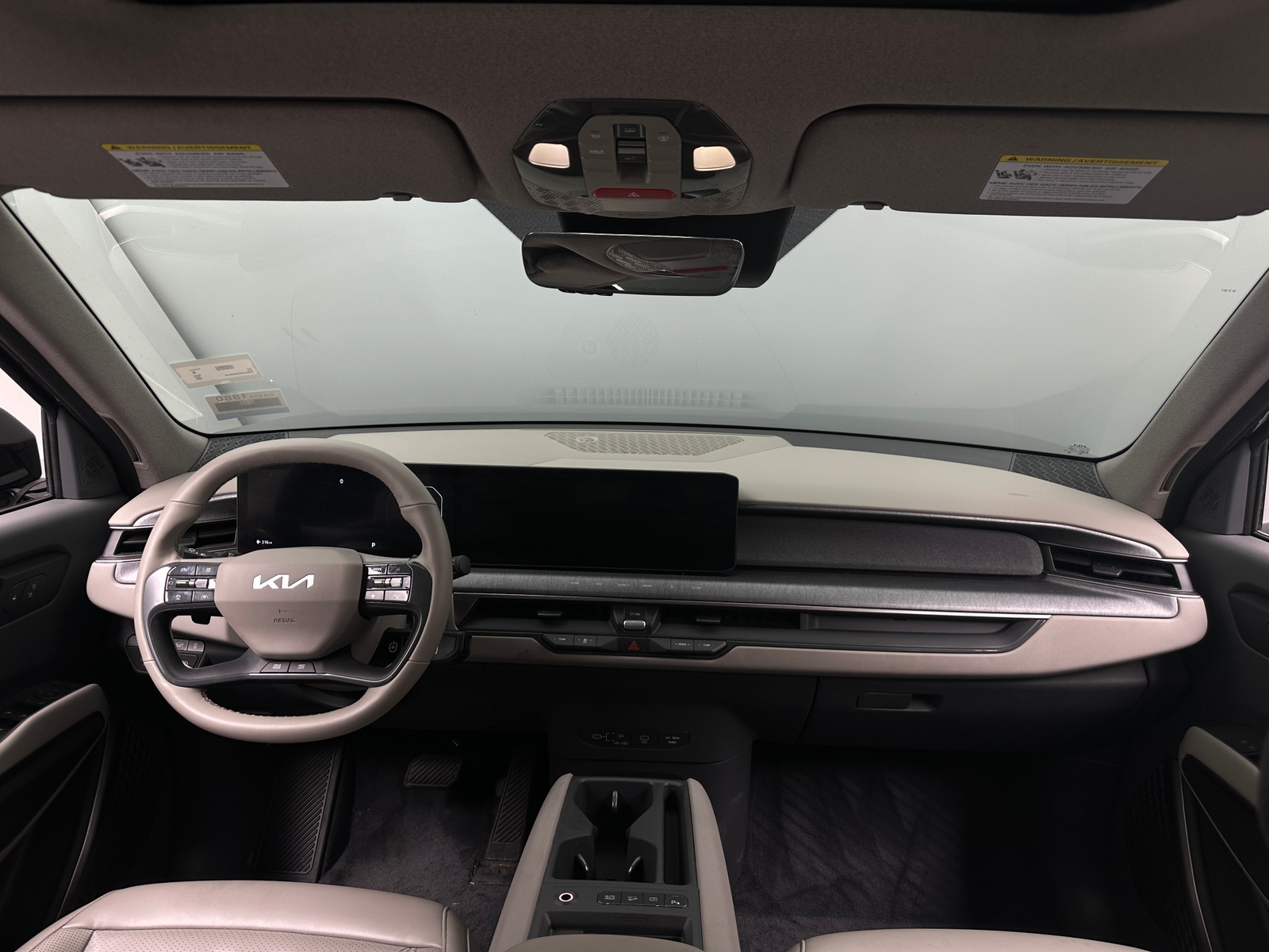Thumbnail: 2024 Kia EV9 - 2
