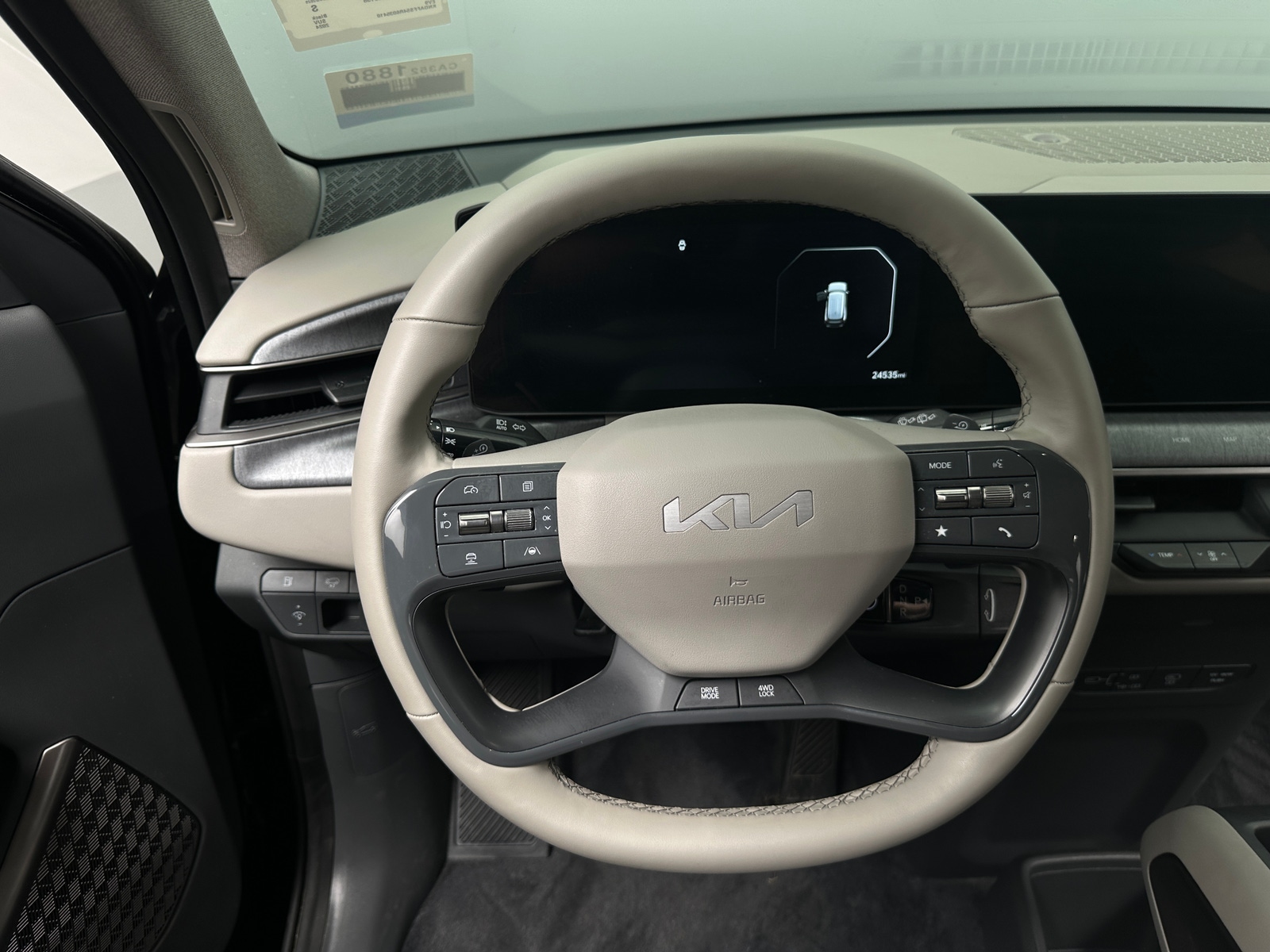 Thumbnail: 2024 Kia EV9 - 4