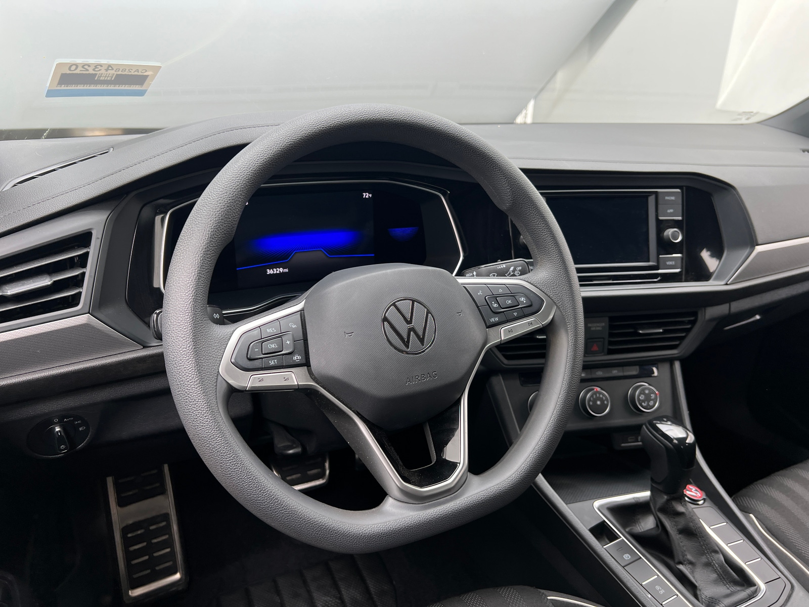 Thumbnail: 2023 Volkswagen Jetta - 5