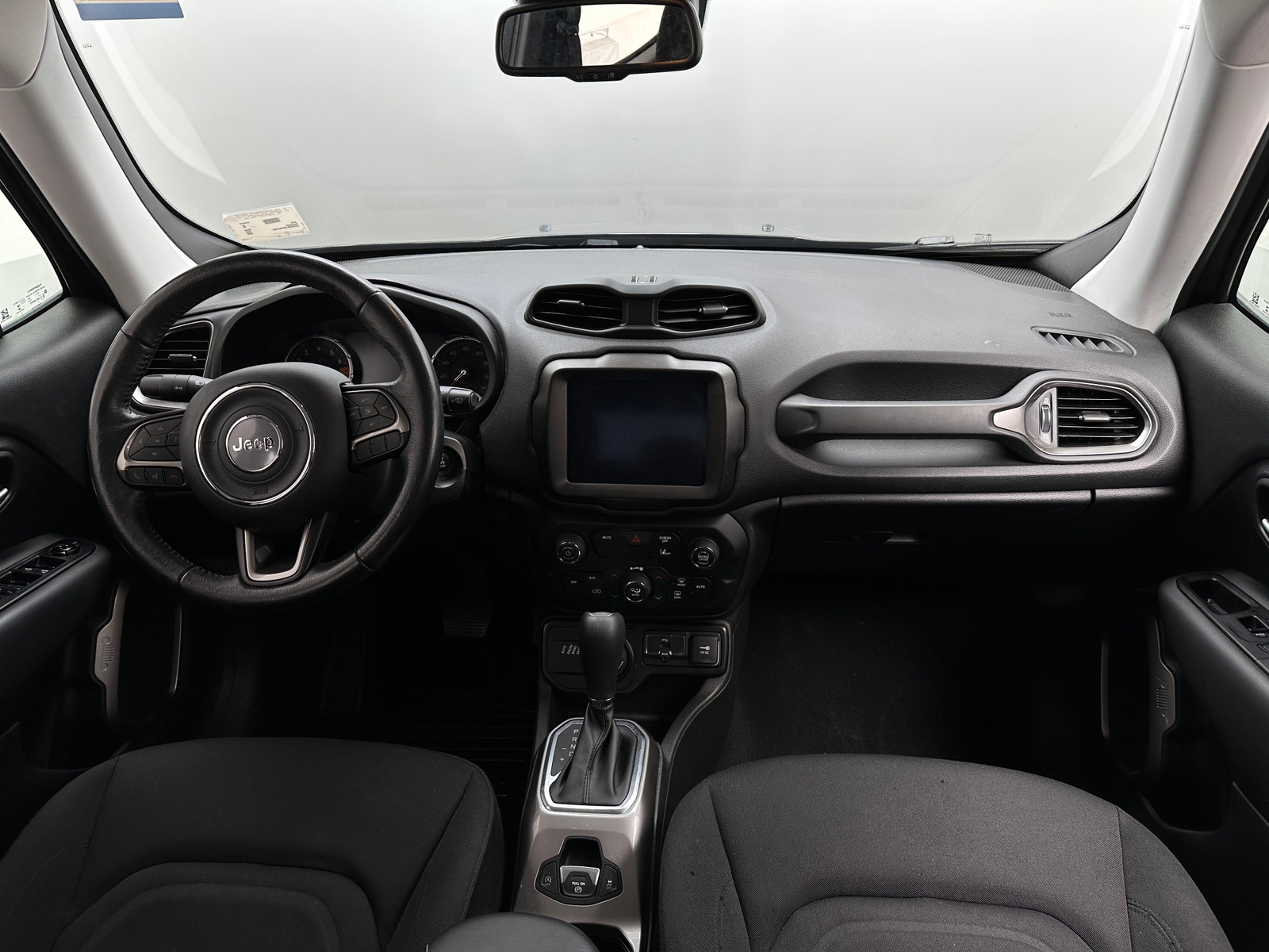 Thumbnail: 2022 Jeep Renegade - 3