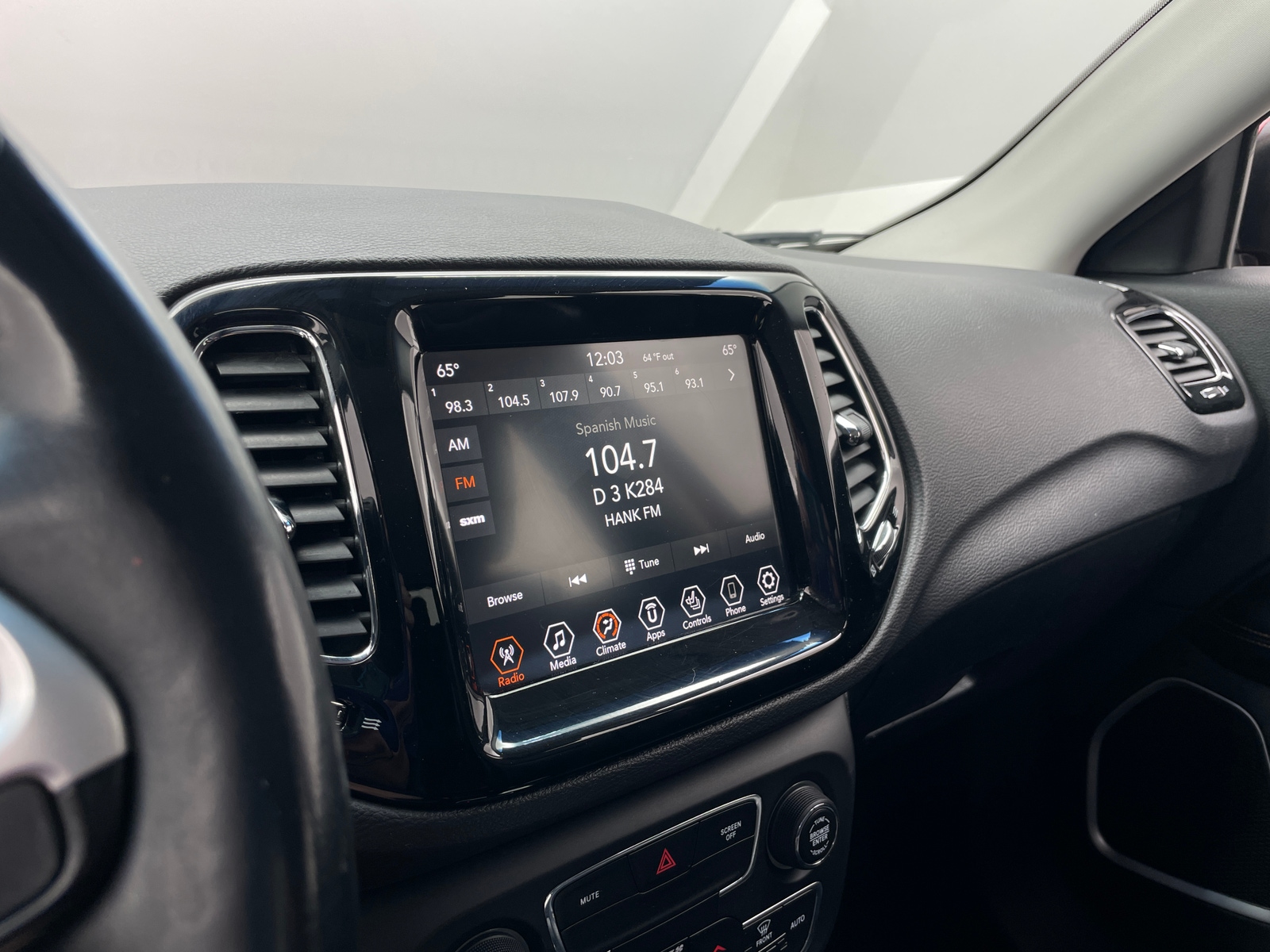 Thumbnail: 2019 Jeep Compass - 3