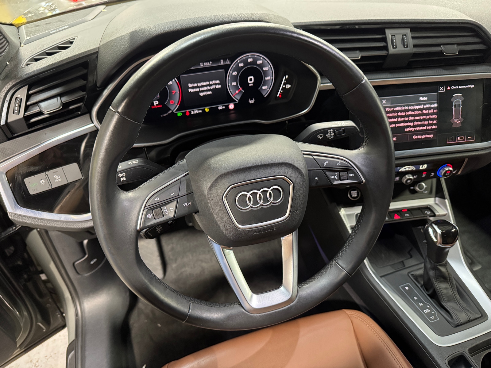 Thumbnail: 2021 Audi Q3 - 4