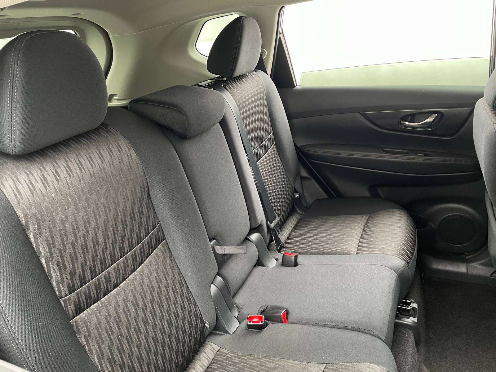Thumbnail: 2017 Nissan Rogue - 6