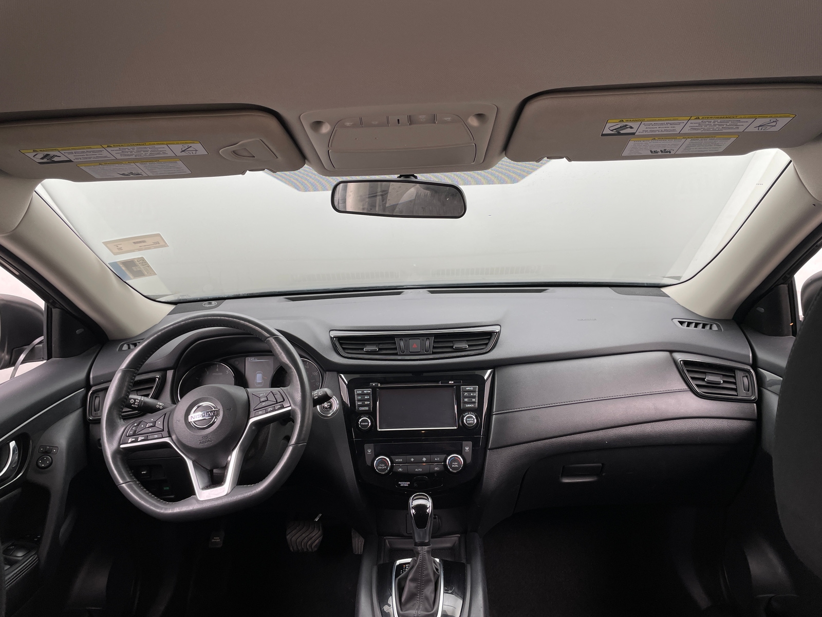 Thumbnail: 2017 Nissan Rogue - 3