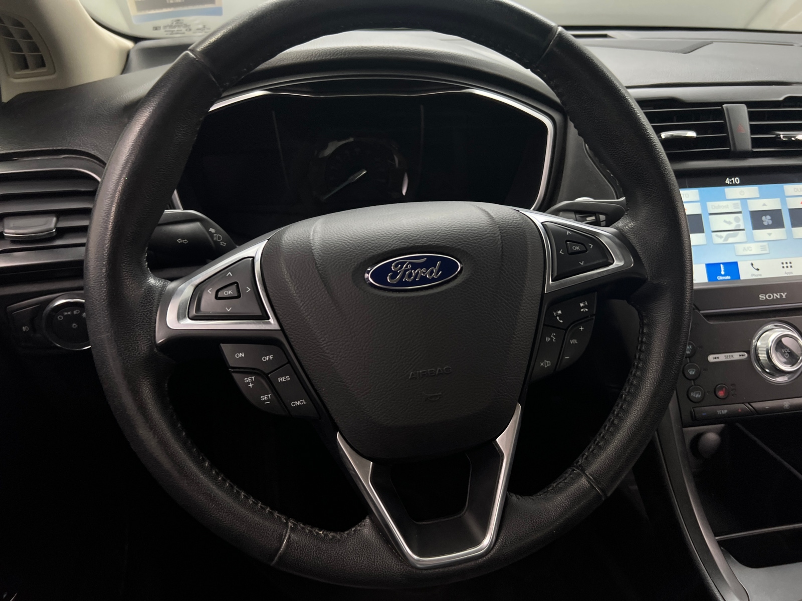 Thumbnail: 2017 Ford Fusion - 4
