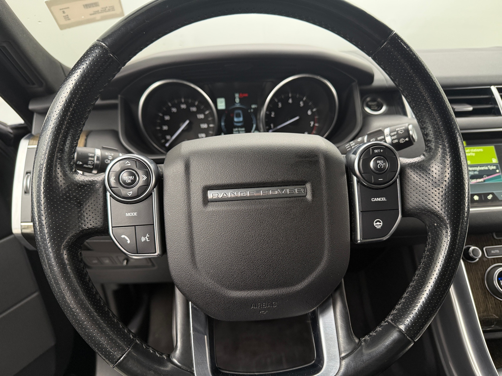 Thumbnail: 2017 Land Rover Range Rover Sport - 4