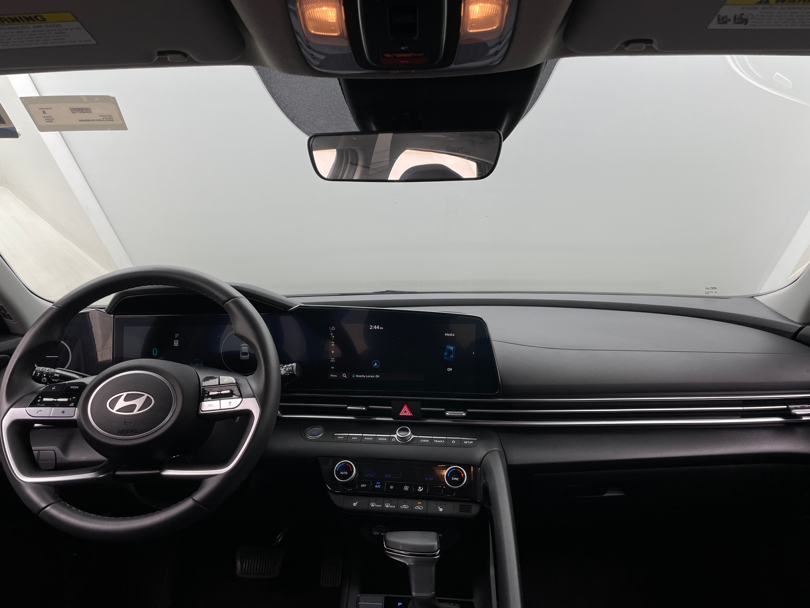 Thumbnail: 2024 Hyundai Elantra - 3