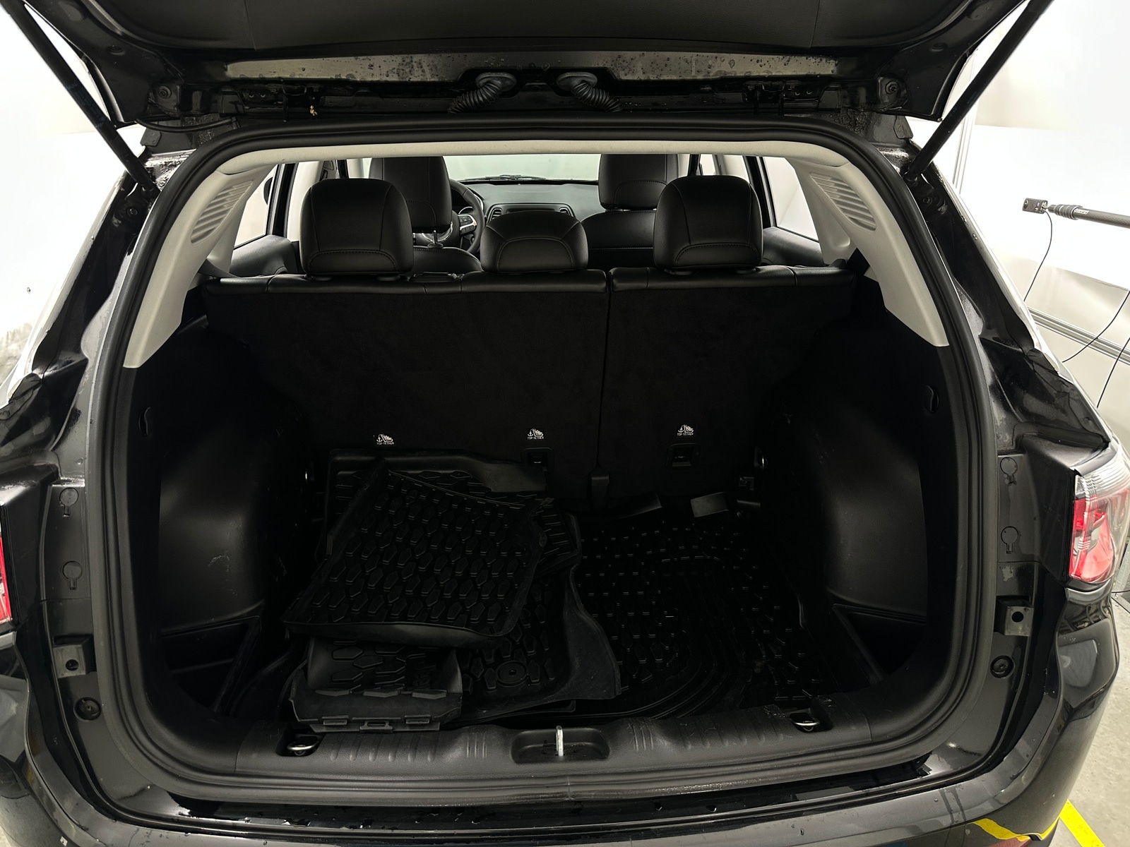 Thumbnail: 2021 Jeep Compass - 7