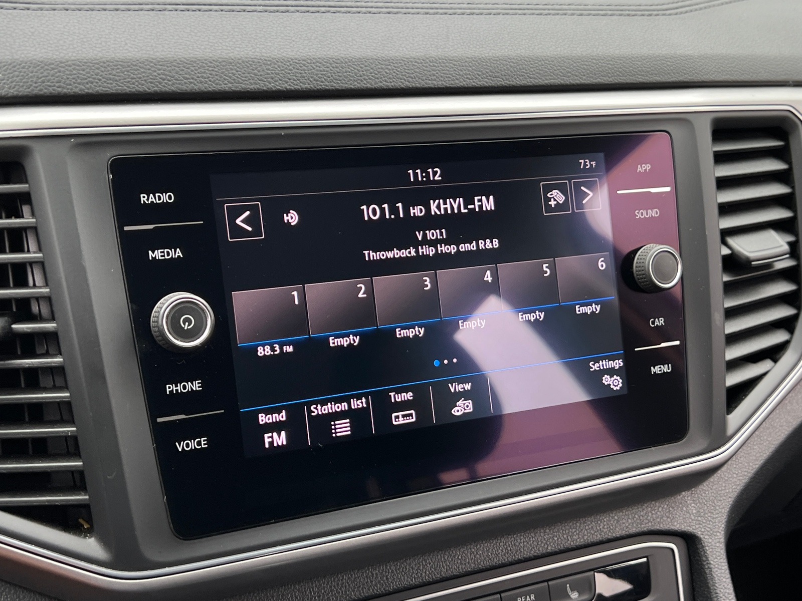 Thumbnail: 2018 Volkswagen Atlas - 3