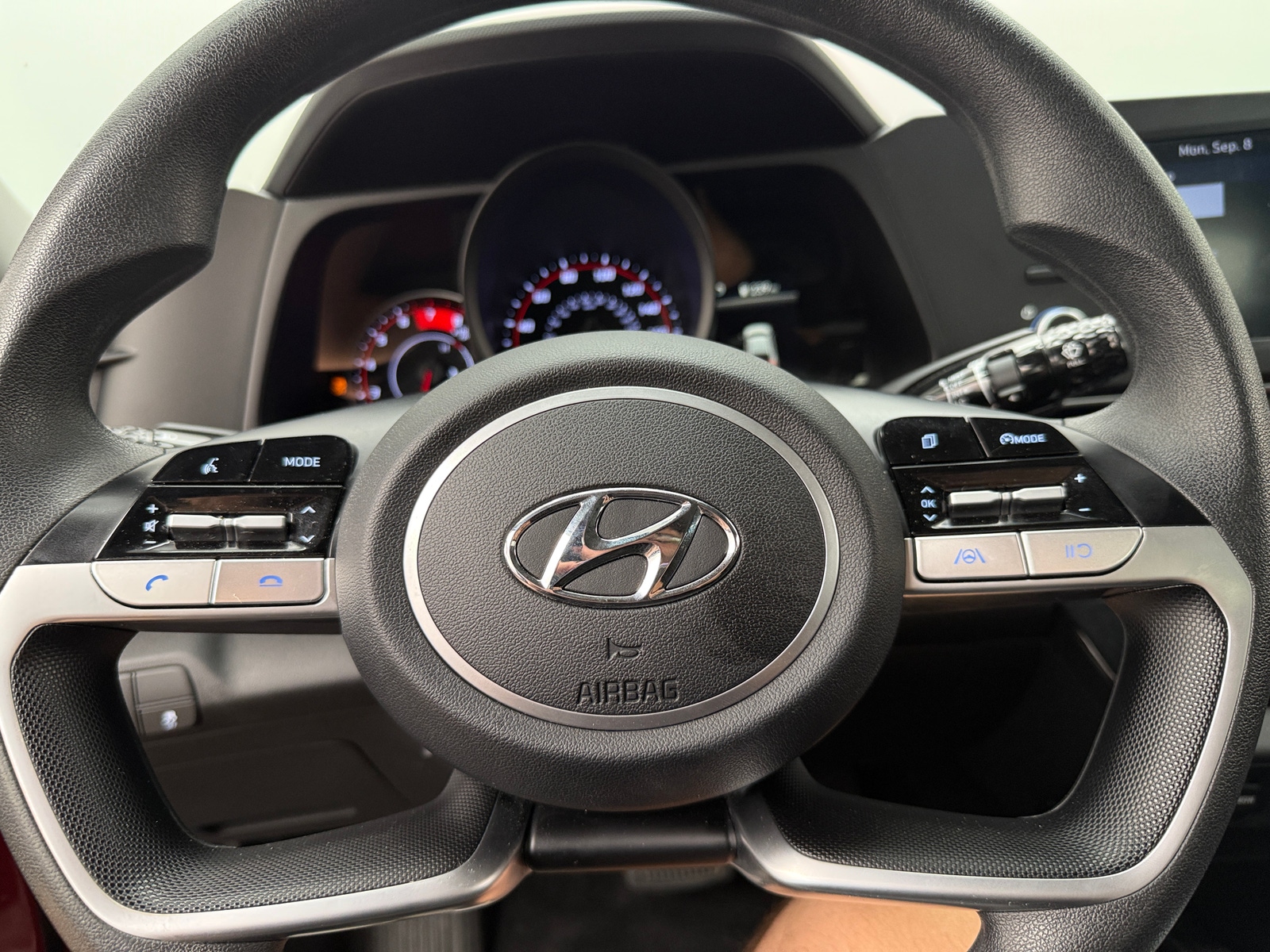 Thumbnail: 2023 Hyundai Elantra - 5