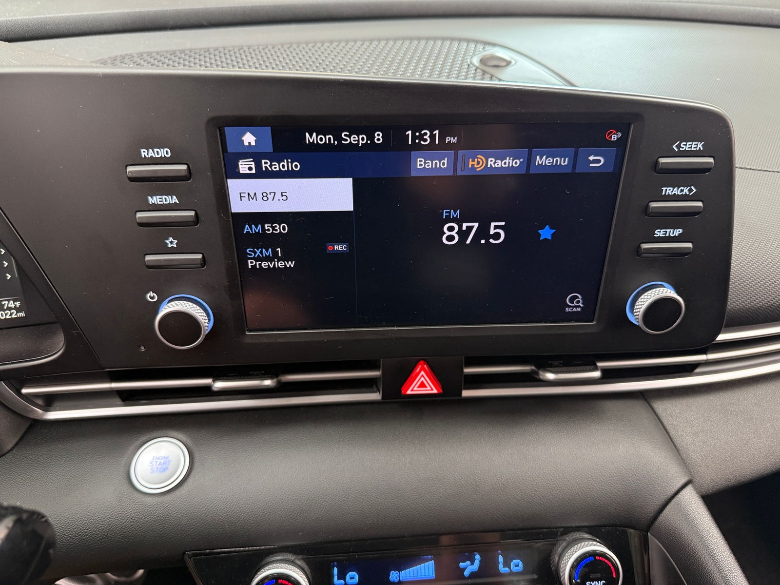 Thumbnail: 2023 Hyundai Elantra - 4