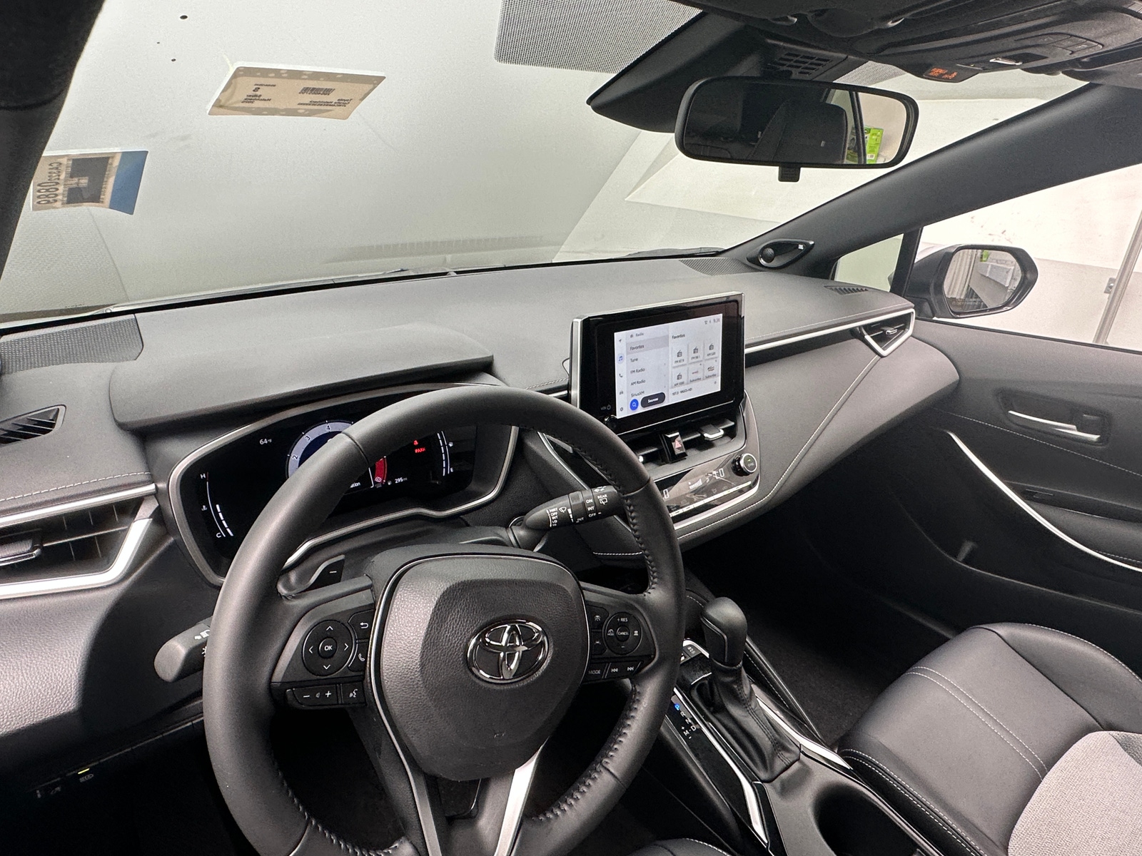 Thumbnail: 2025 Toyota Corolla - 2