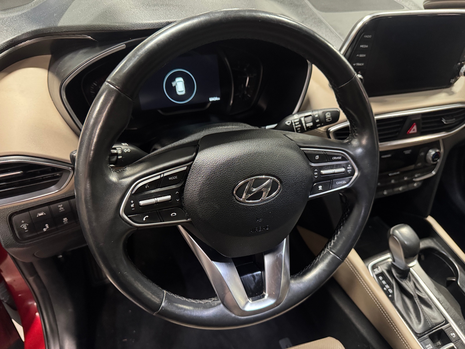 Thumbnail: 2020 Hyundai Santa Fe - 4