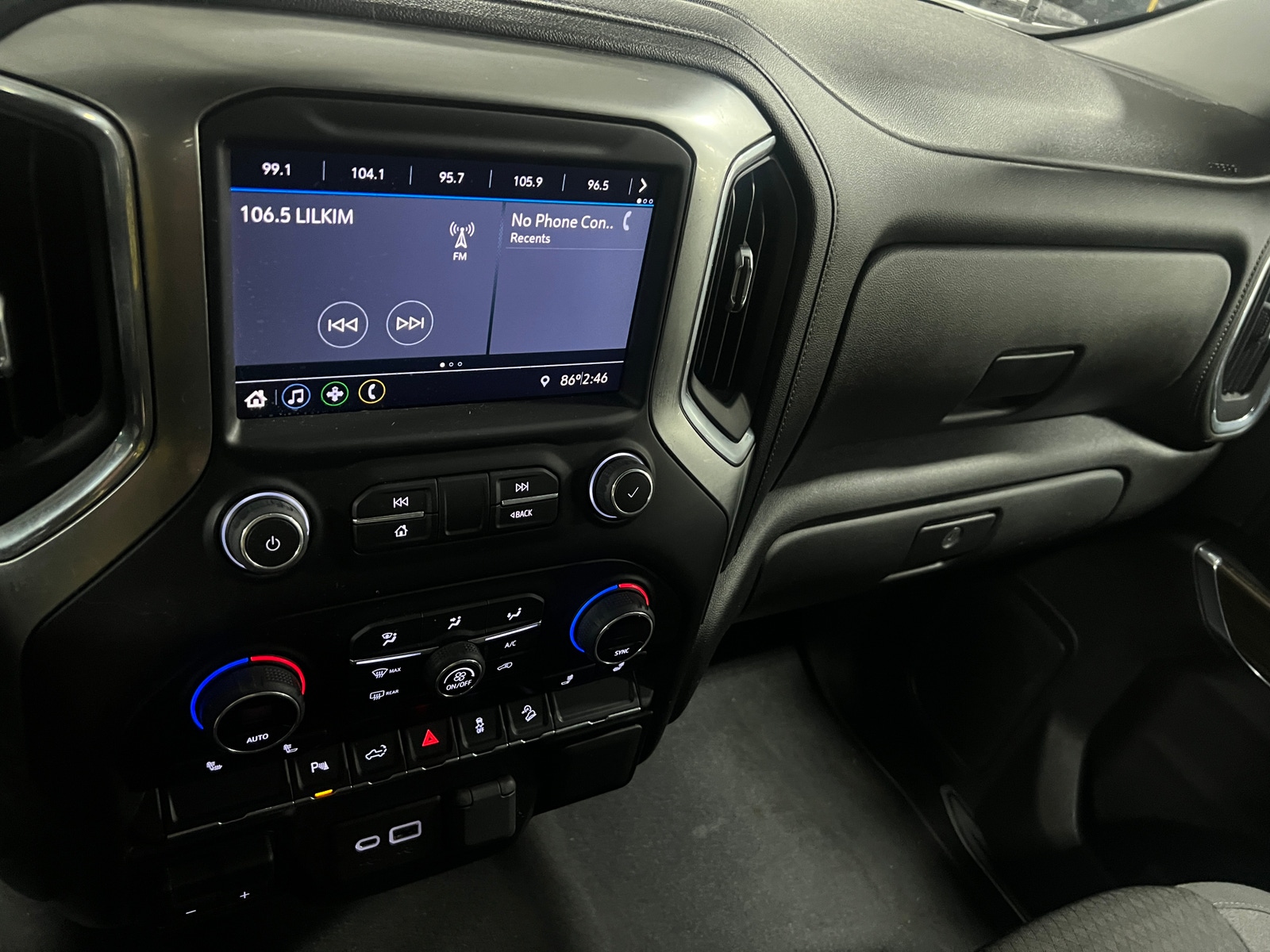 Thumbnail: 2022 Chevrolet Silverado 2500 - 4