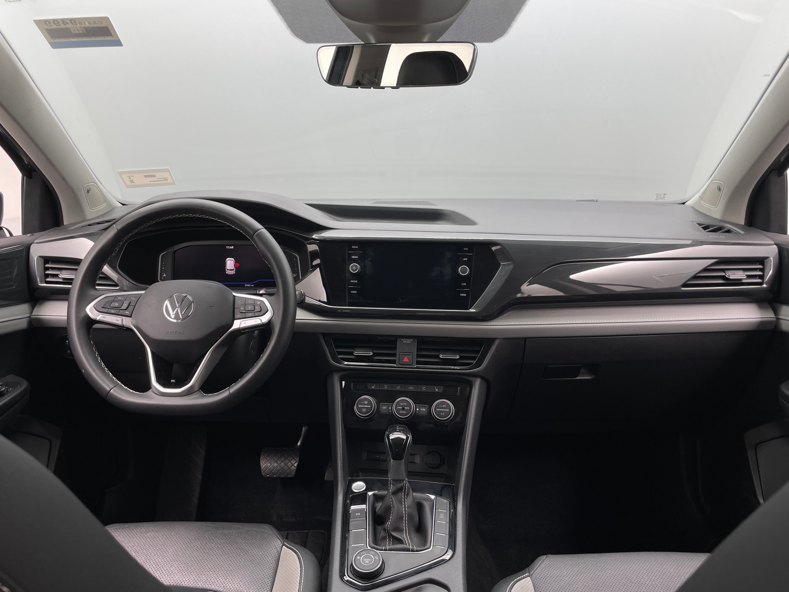 Thumbnail: 2022 Volkswagen Taos - 2