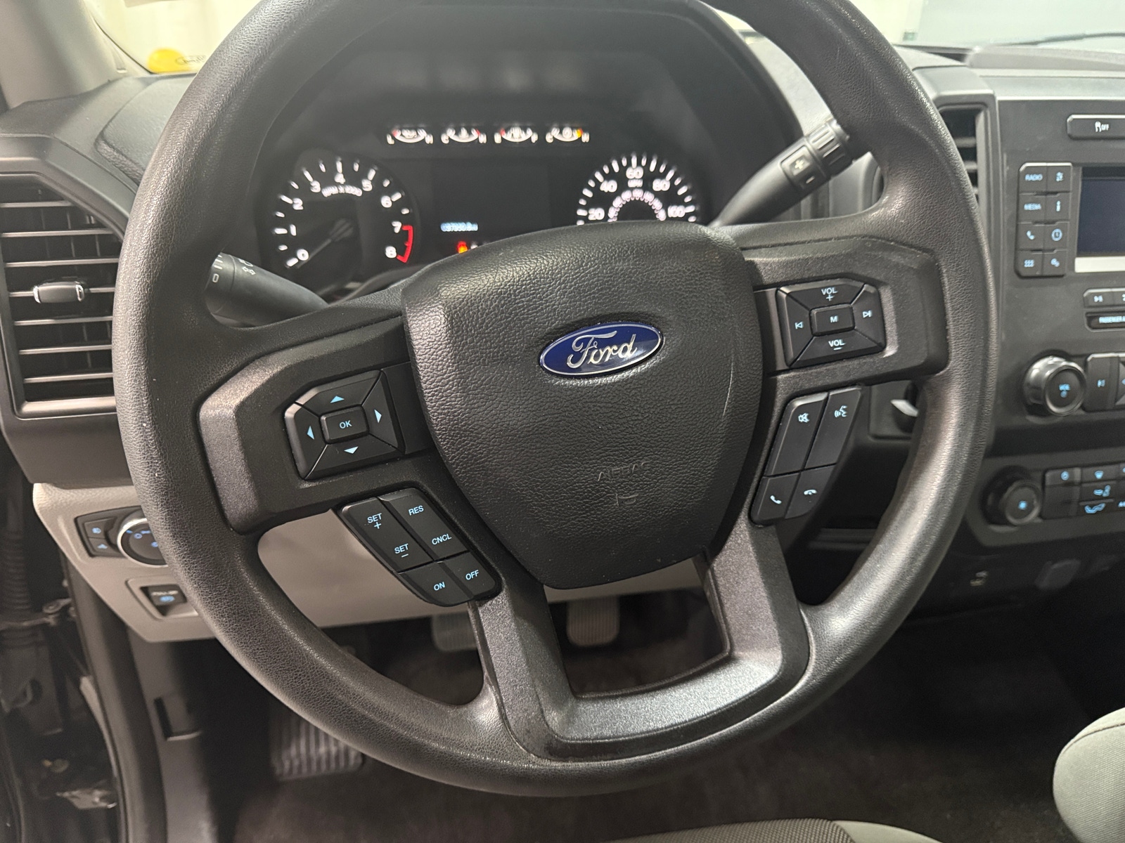 Thumbnail: 2020 Ford Econoline - 5