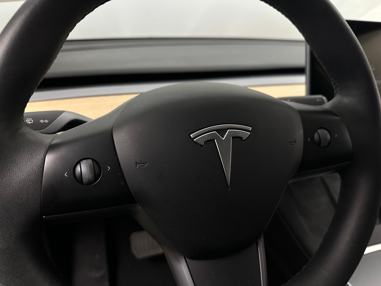 Thumbnail: 2023 Tesla Model Y - 4