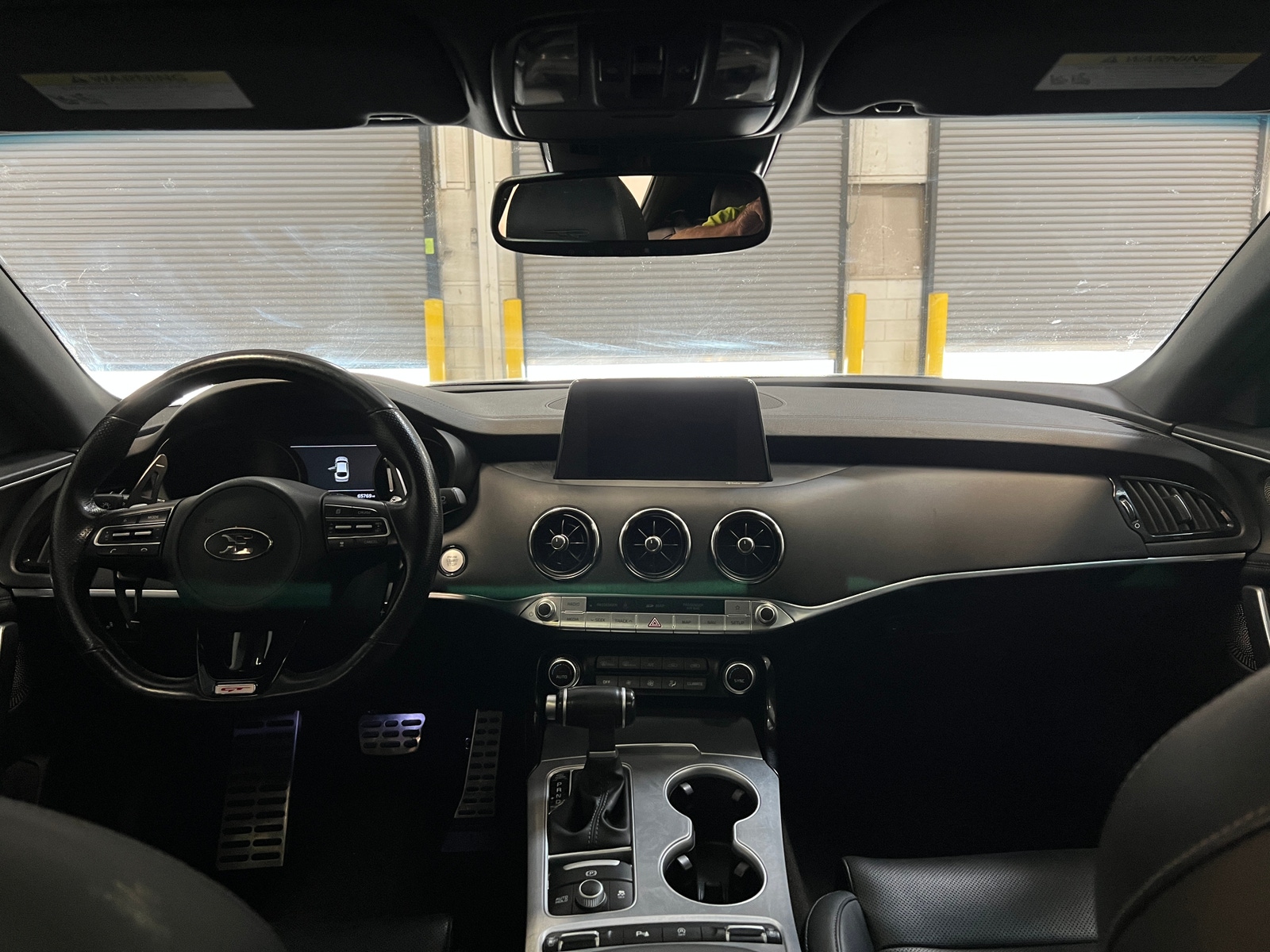 Thumbnail: 2019 Kia Stinger - 2
