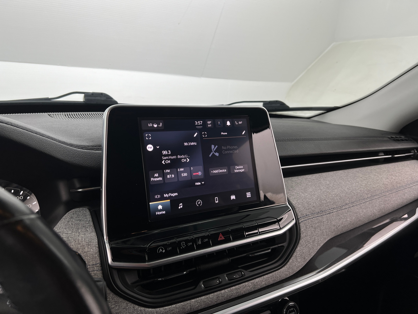 Thumbnail: 2022 Jeep Compass - 4