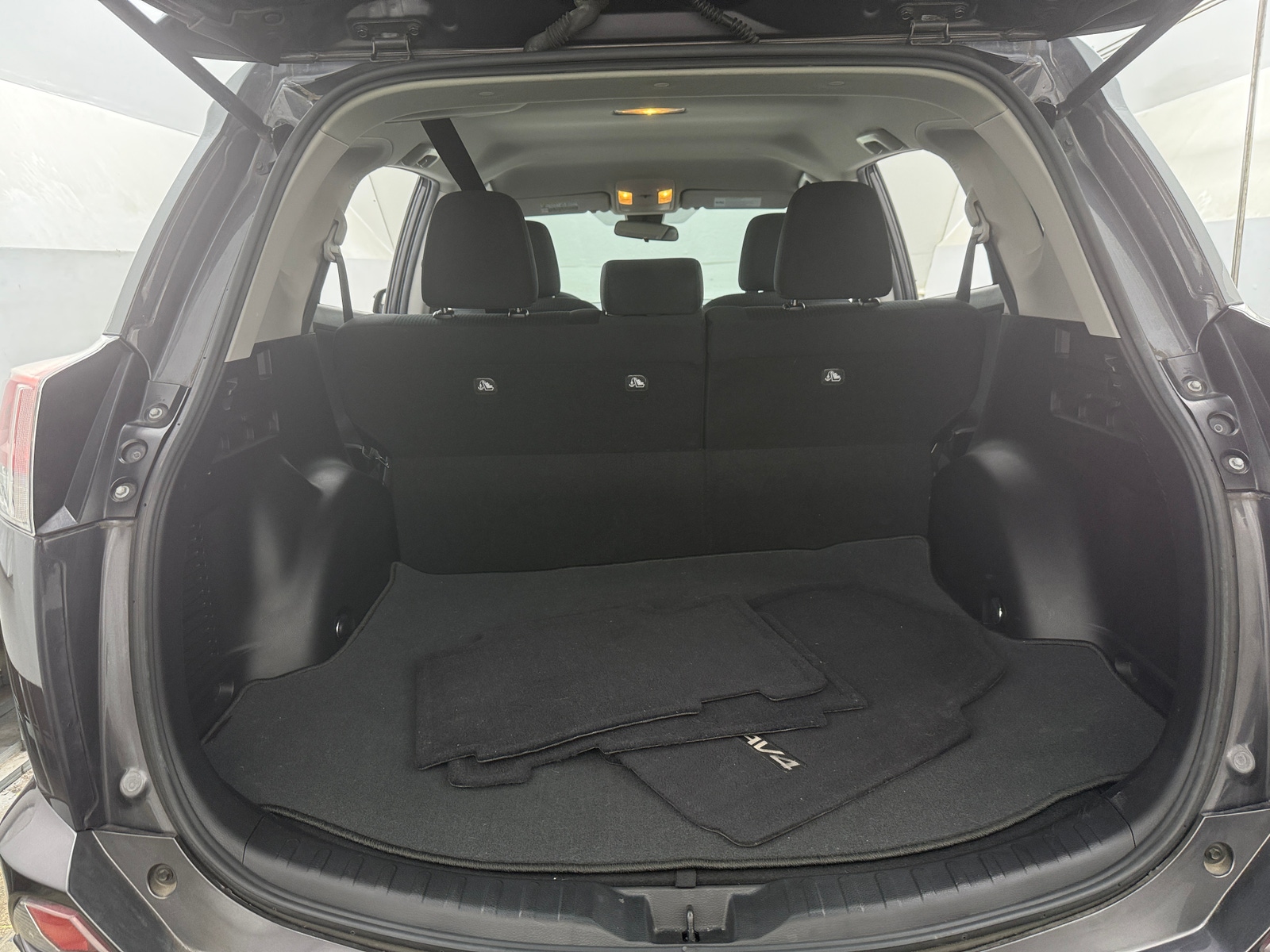 Thumbnail: 2017 Toyota RAV4 - 7
