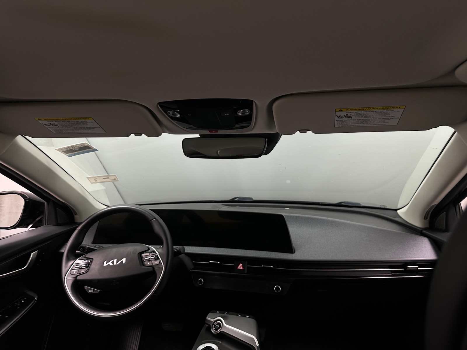 Thumbnail: 2022 Kia EV6 - 2