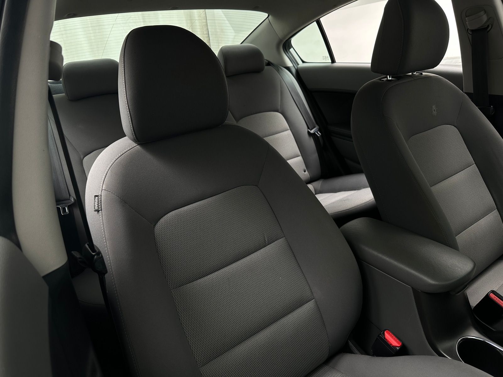 Thumbnail: 2017 Kia Forte - 2