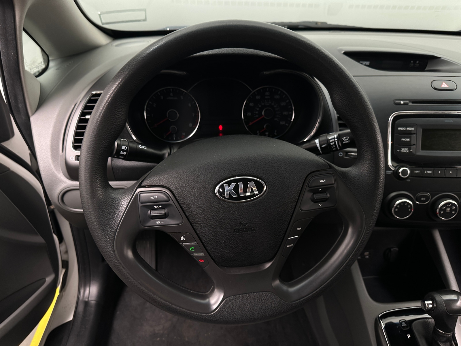 Thumbnail: 2017 Kia Forte - 5