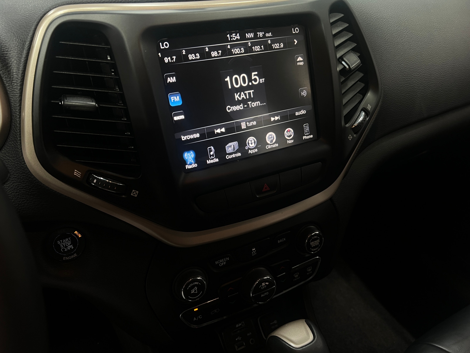Thumbnail: 2015 Jeep Cherokee - 3
