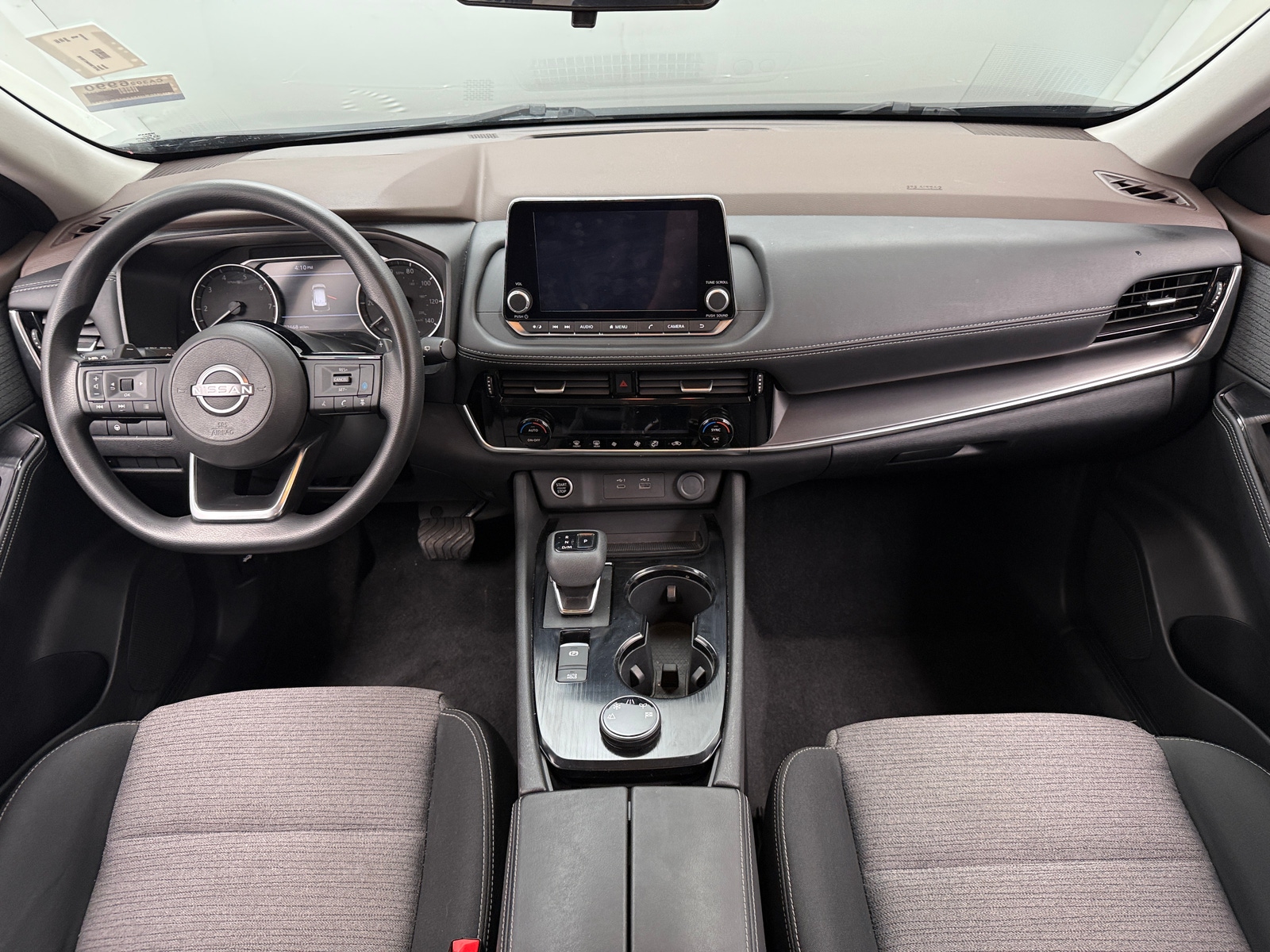 Thumbnail: 2022 Nissan Rogue - 3