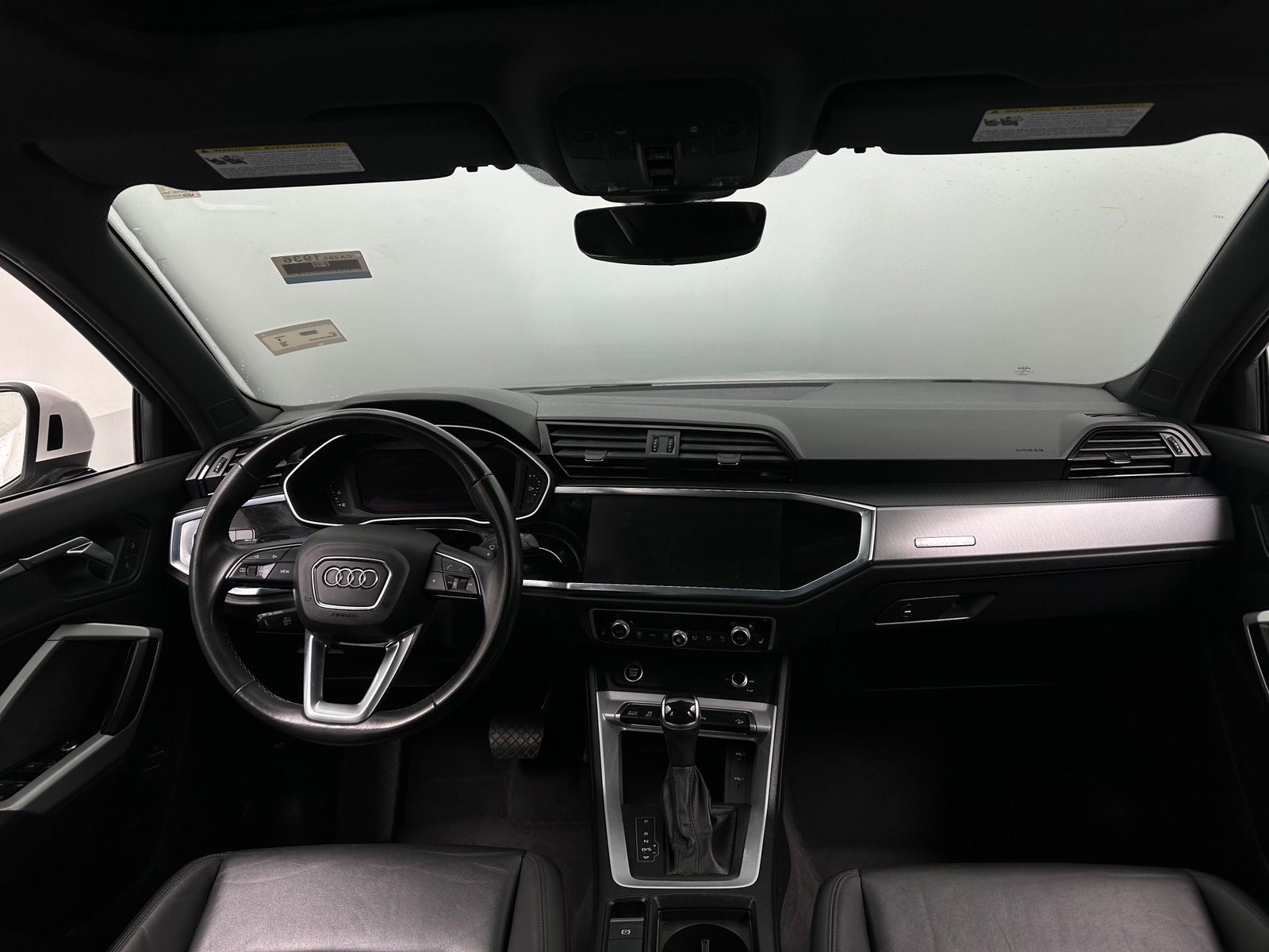 Thumbnail: 2023 Audi Q3 - 2