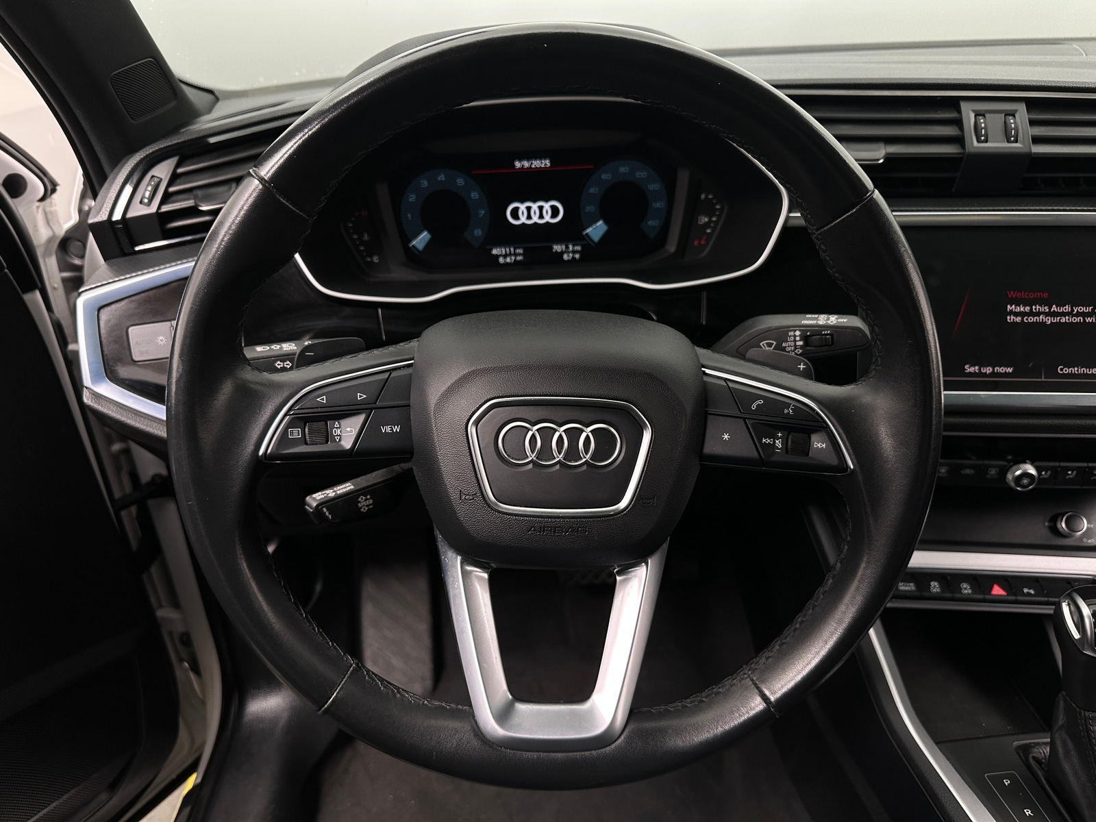 Thumbnail: 2023 Audi Q3 - 4