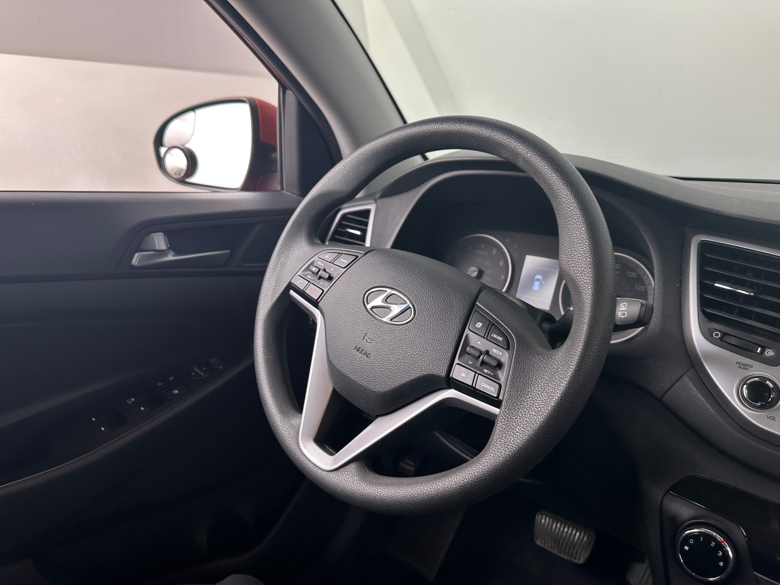Thumbnail: 2017 Hyundai Tucson - 5