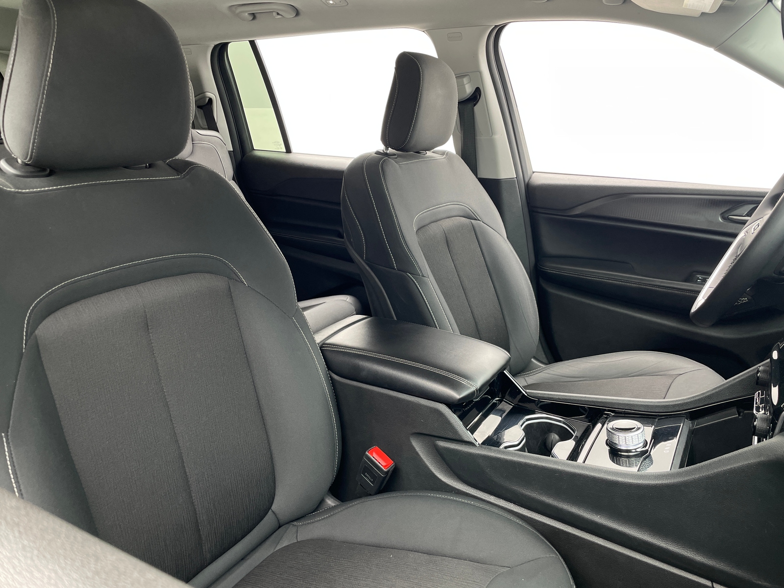 Thumbnail: 2023 Jeep Grand Cherokee L - 2